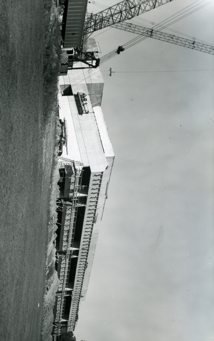 Photograph P02729.jpg