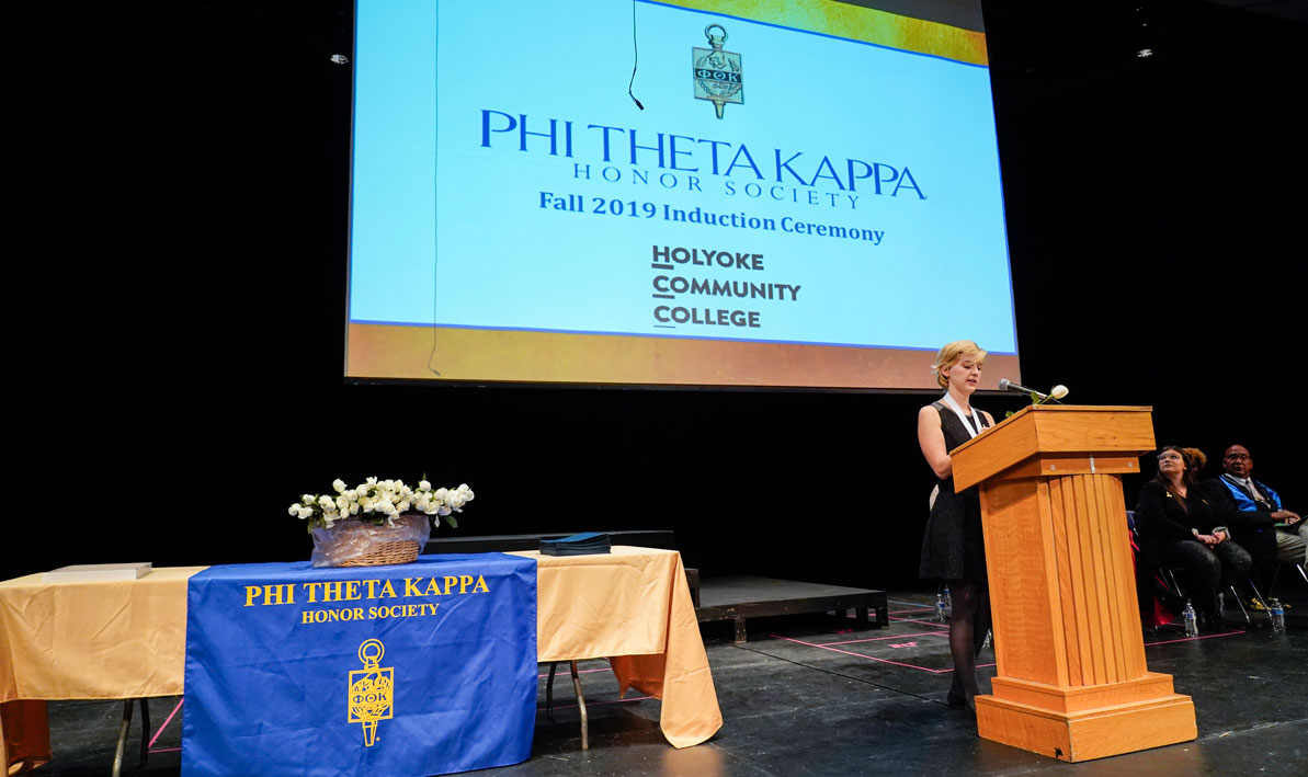 HCC Phi Theta Kappa induction Fall 2019