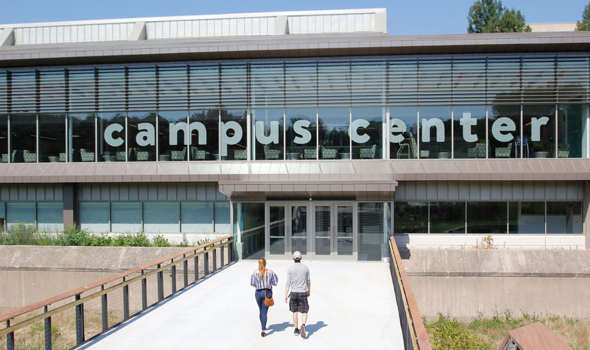 Students walk into the HCC Campus Center