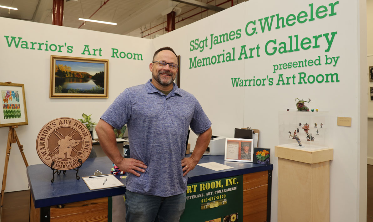 Alum Steve Jones '15, founder of the Warrior's Art Room