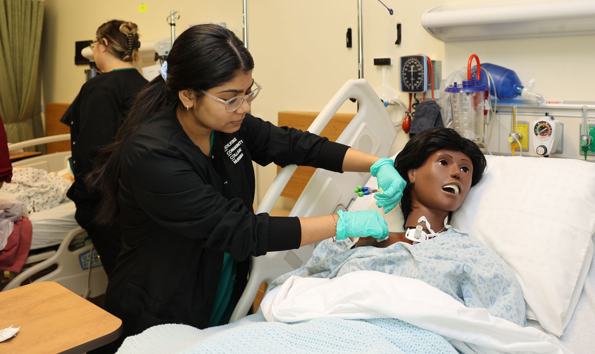Student in simulation room at Center for Health Education