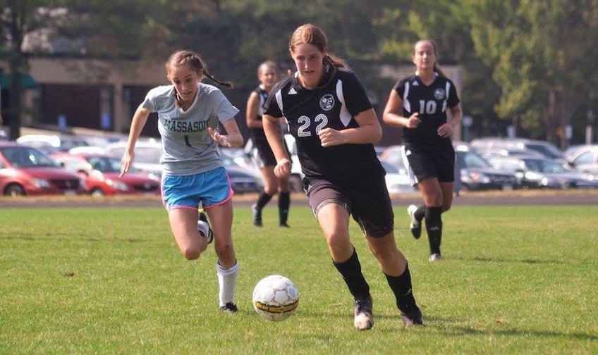 Cassidy Snyder women's soccer game action 