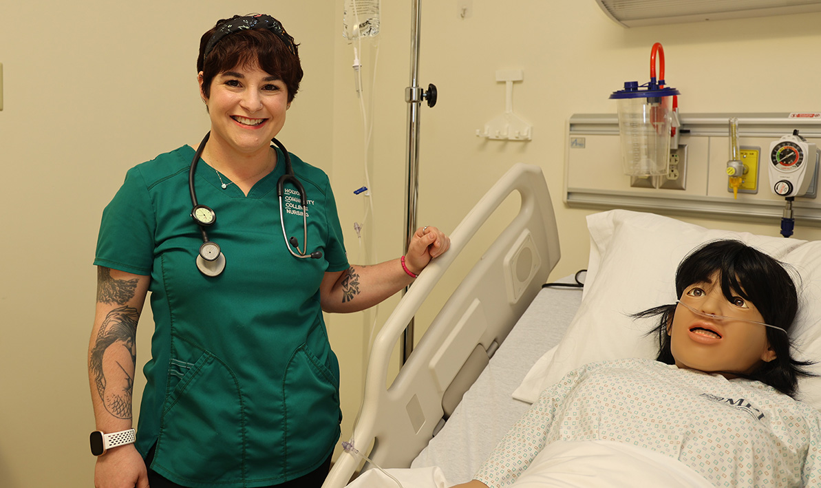 Maddy Gray '26 at the Center for Health Education & Simulation